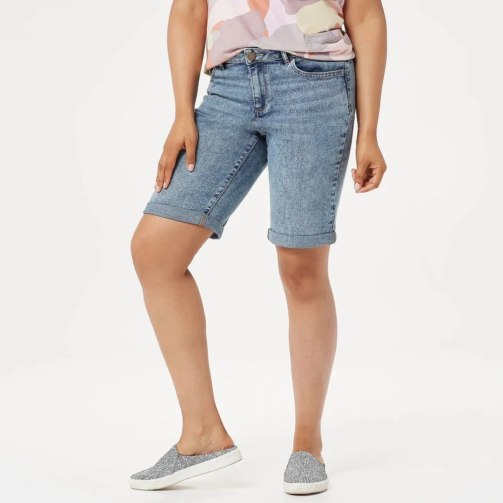 LOGO by Lori Goldstein 5-Pocket Denim Bermuda Shorts with Rolled Cuff Sz. 12 - Picture 1 of 10